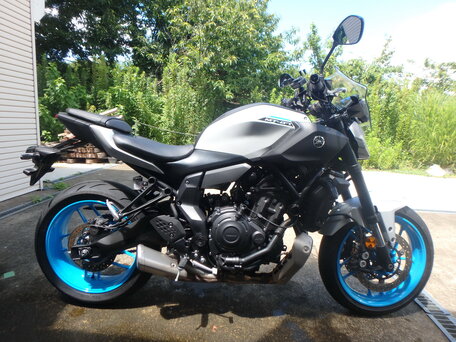 2025 Yamaha MT-07 (FZ-07), белый, 1050000 рублей, вид 3