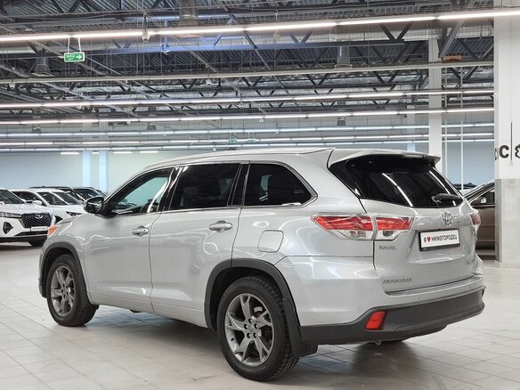 2014 Toyota Highlander III (XU50), серебристый, 2629000 рублей - вид 4