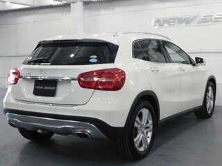2015 Mercedes-Benz GLA 200 I (X156), белый, 1500000 рублей, вид 3