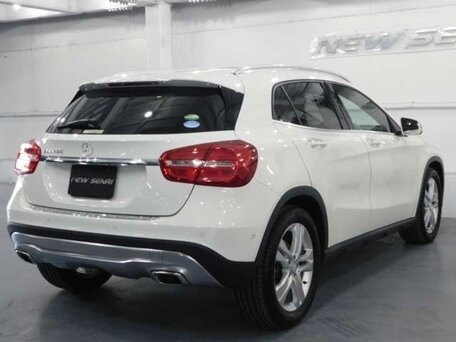 2015 Mercedes-Benz GLA 200 I (X156), белый, 1500000 рублей, вид 3