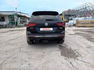 2018 Volkswagen Tiguan II, чёрный, 2150000 рублей, вид 5