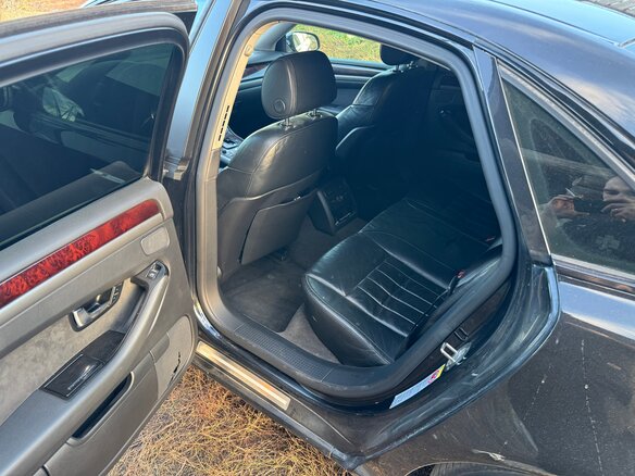 2005 Audi A8 II (D3) Рестайлинг, чёрный, 500000 рублей - вид 6