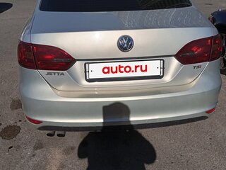 2011 Volkswagen Jetta VI, серебристый, 700000 рублей, вид 2