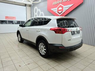 2014 Toyota RAV4 IV (XA40), белый, 1750000 рублей, вид 4