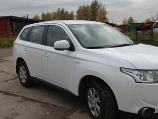 2014 Mitsubishi Outlander III, белый, 1400000 рублей, вид 5