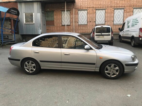2005 Hyundai Elantra III (XD2) Рестайлинг, серебристый - вид 3