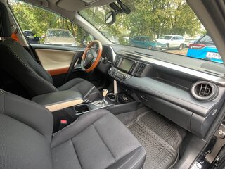 2017 Toyota RAV4 IV (XA40) Рестайлинг, чёрный, 2100000 рублей, вид 5