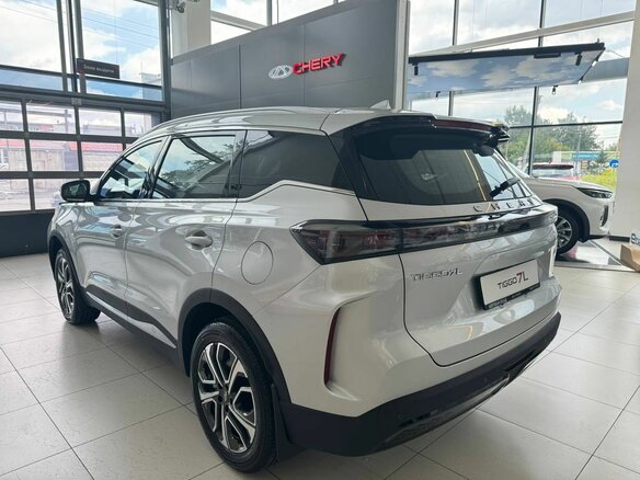 2026 Chery Tiggo 7L I, серебристый, 2940000 рублей - вид 5