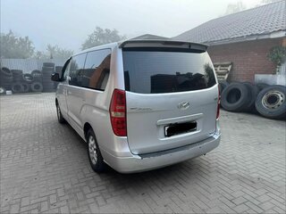 2009 Hyundai Grand Starex I, серый, 989000 рублей, вид 4