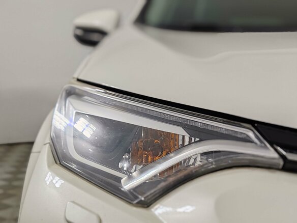 2018 Toyota RAV4 IV (XA40) Рестайлинг, белый, 2075000 рублей - вид 24