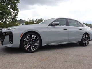 2026 BMW 7 серии 740 xDrive VII (G70) Рестайлинг, серебристый, 17067184 рублей, вид 1