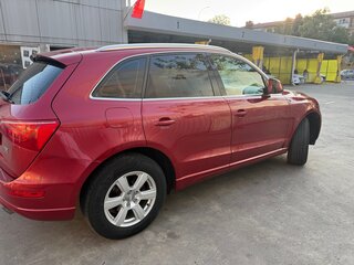 2012 Audi Q5 I (8R), красный, 1095000 рублей, вид 4