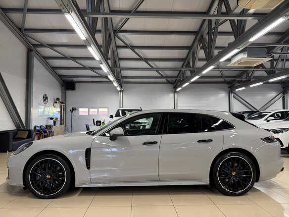2019 Porsche Panamera 4 Sport Turismo II, серый, 8499000 рублей - вид 5