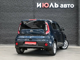 2018 Kia Soul II Рестайлинг, серый, 1800000 рублей, вид 4