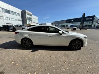 2017 Mazda 6 III (GJ) Рестайлинг, белый, 1715000 рублей, вид 4