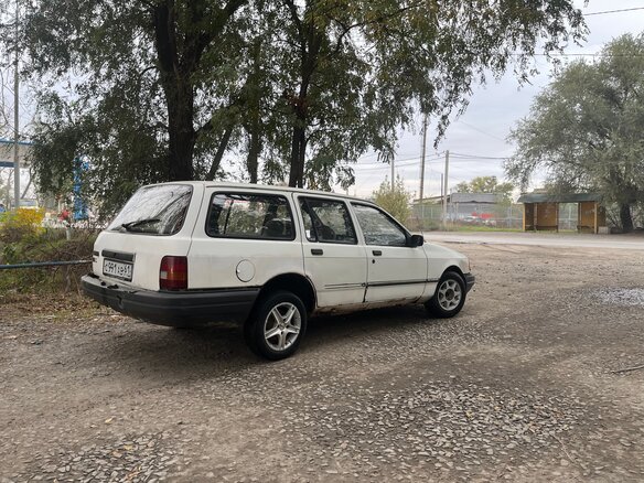 1988 Ford Sierra I Рестайлинг, белый, 65000 рублей - вид 2