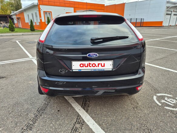 2011 Ford Focus II Рестайлинг, чёрный, 455000 рублей - вид 4