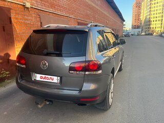 2009 Volkswagen Touareg I Рестайлинг, серый, 1350000 рублей, вид 3