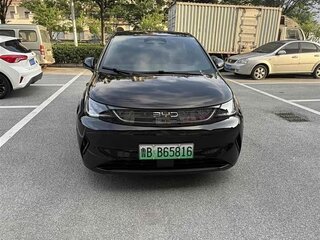 2025 BYD Dolphin 45.12 kWh I Рестайлинг, чёрный, 1330000 рублей, вид 2