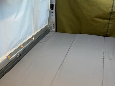 2011 Ford Transit, серебристый, 2300000 рублей, вид 3