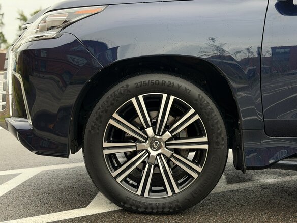 2018 Lexus LX 570 III Рестайлинг 2, синий, 7145000 рублей - вид 15