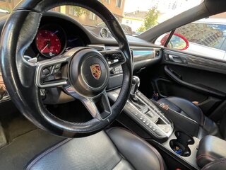 2016 Porsche Macan GTS I, красный, 3500000 рублей, вид 4