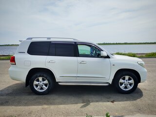 2011 Toyota Land Cruiser 200 Series, белый, 3400000 рублей, вид 4