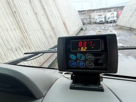 2012 Nissan Cabstar, белый, 1300000 рублей, вид 2