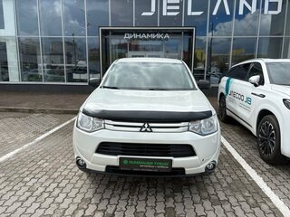 2014 Mitsubishi Outlander III Рестайлинг, белый, 1351000 рублей, вид 2