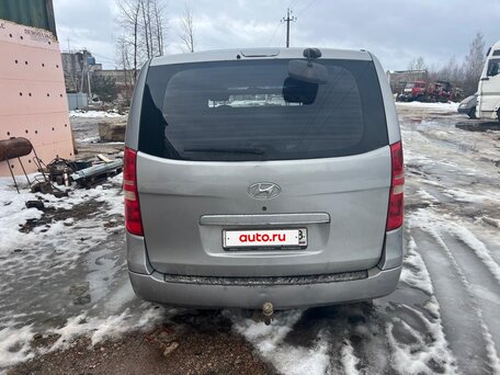 2011 Hyundai Grand Starex, серебристый, 1300000 рублей, вид 3