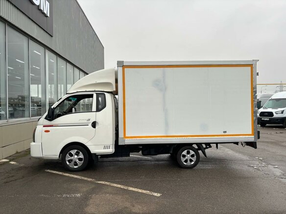 2013 Hyundai Porter II, белый, 1330000 рублей
