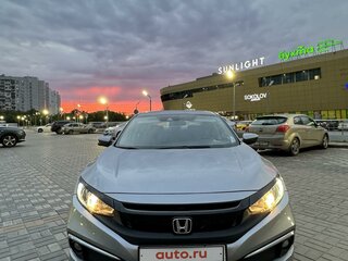 2019 Honda Civic X, серый, 2300000 рублей, вид 2
