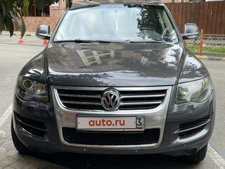 2008 Volkswagen Touareg I Рестайлинг, чёрный, 1050000 рублей, вид 1