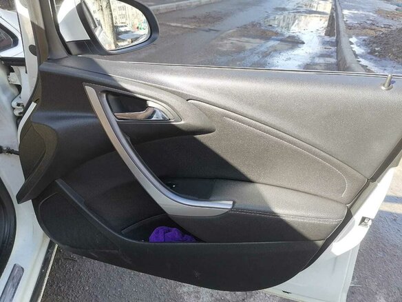 2012 Opel Astra J, белый, 700000 рублей - вид 10