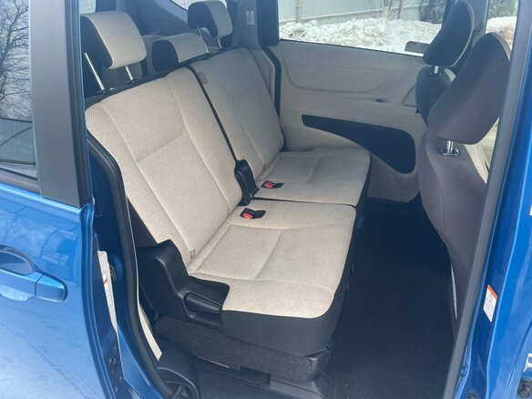 2016 Toyota Sienta II, синий, 1350000 рублей - вид 13