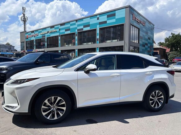 2021 Lexus RX 300 IV Рестайлинг, белый, 4850000 рублей - вид 22