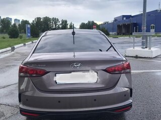 2021 Hyundai Solaris II Рестайлинг, коричневый, 1900000 рублей, вид 5