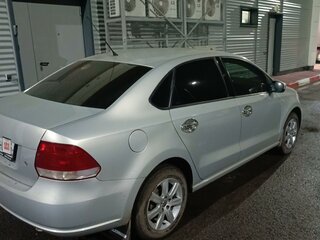 2011 Volkswagen Polo V, серебристый, 980000 рублей, вид 4