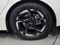 2024 Kia K5 III Рестайлинг, белый, 3110000 рублей - вид 9