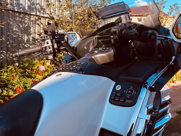 2008 Honda GL 1800 Gold Wing, белый, 1270000 рублей - вид 15