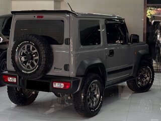 2023 Suzuki Jimny Sierra IV, серый, 2130000 рублей, вид 2