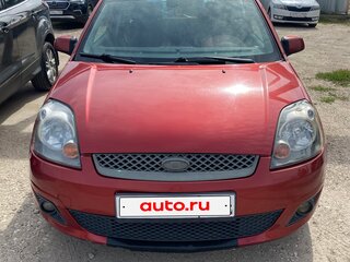 2006 Ford Fiesta Mk5, красный, 300000 рублей, вид 1