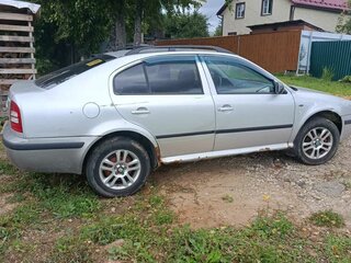 2004 Skoda Octavia I (A4) Рестайлинг, серебристый, 200000 рублей, вид 2