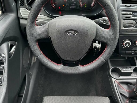 2026 Lada (ВАЗ) Granta Sport I Рестайлинг, белый, 1582000 рублей - вид 18
