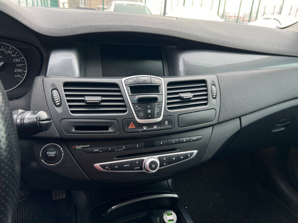 2009 Renault Laguna III, чёрный, 750000 рублей - вид 12
