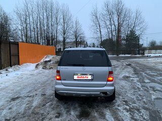 2004 Mercedes-Benz M-Класс 350 I (W163) Рестайлинг, серебристый, 690000 рублей, вид 4
