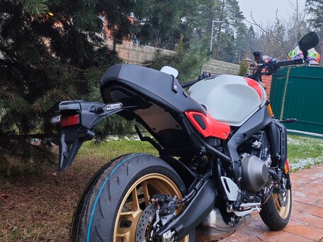 2026 Yamaha XSR900, белый, 1670000 рублей, вид 5