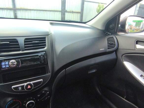 2012 Hyundai Solaris I, красный, 910000 рублей - вид 25