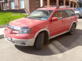 2005 Mitsubishi Outlander I, красный, 699000 рублей, вид 2