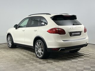 2010 Porsche Cayenne Diesel II (958), белый, 2444900 рублей, вид 2